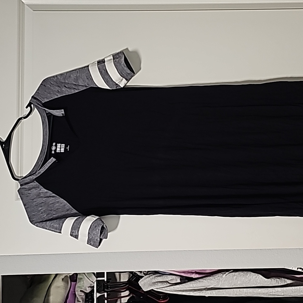 Swing dress with ringer sleeves